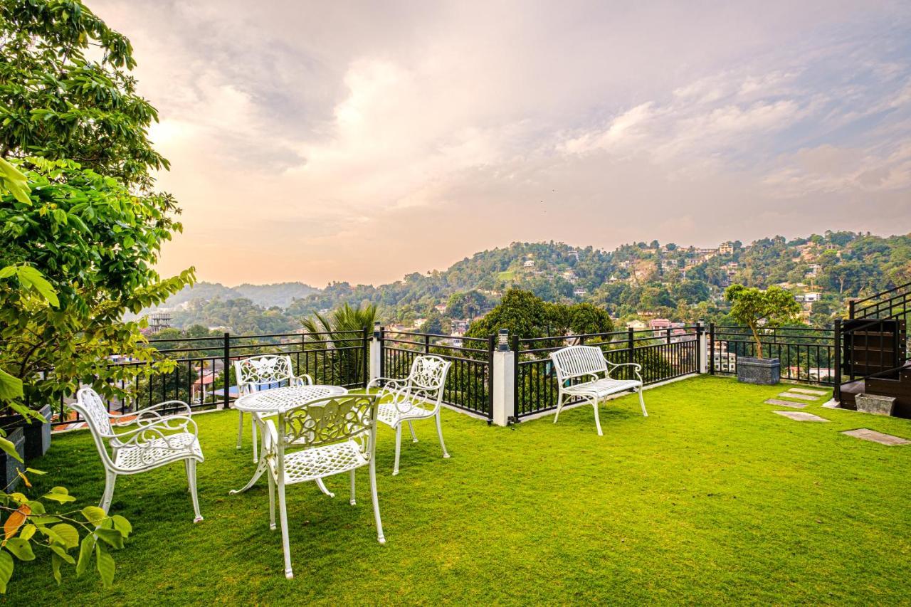 Queens Mount Ridge Kandy Exterior photo