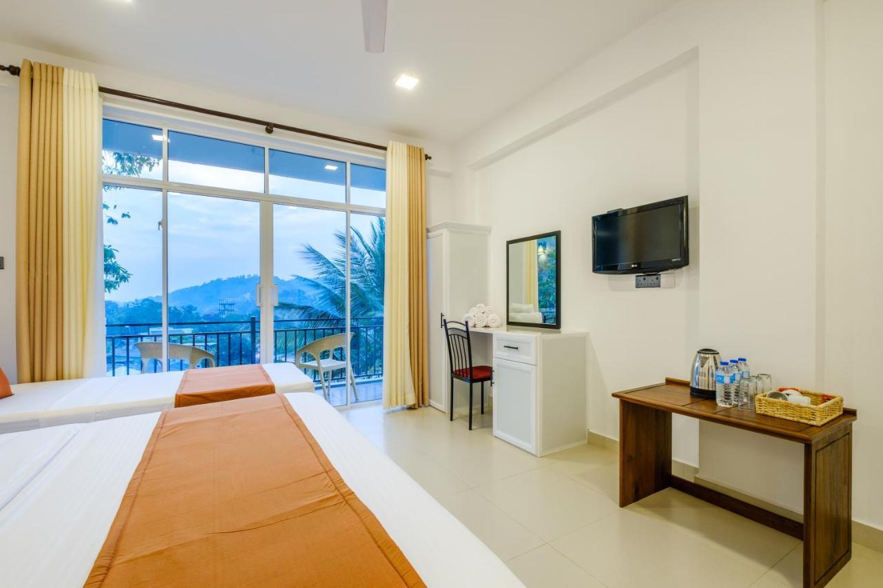 Queens Mount Ridge Kandy Exterior photo