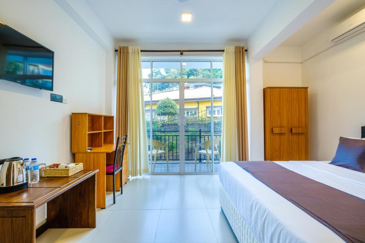 Queens Mount Ridge Kandy Exterior photo